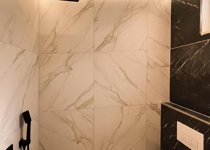 公寓 Residence Central Tirana 地拉那